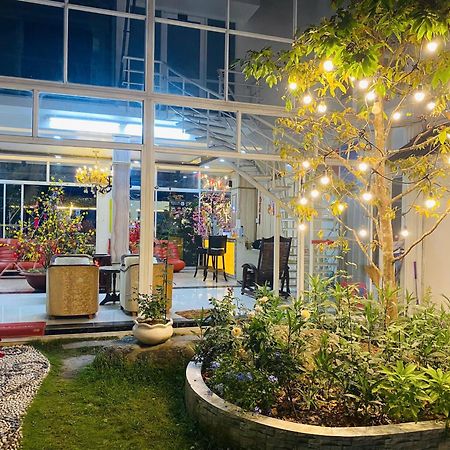 Mekong Hotel & Restaurant Ben Tre Exterior photo