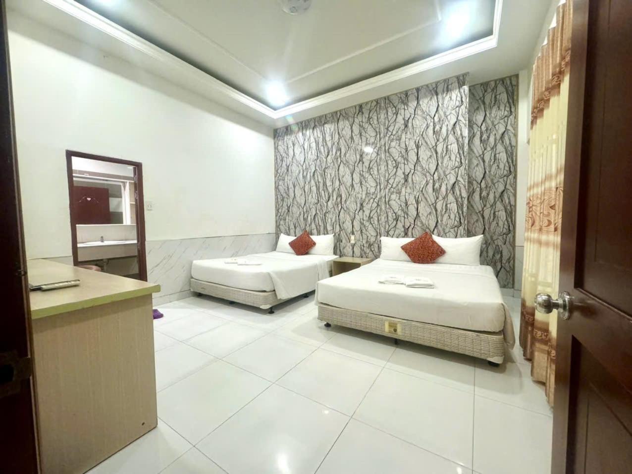 Mekong Hotel & Restaurant Ben Tre Exterior photo
